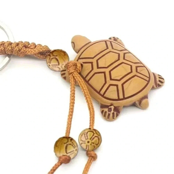 2 LEFT! Vintaged Beaded Turtle Keychain - Picture 1 of 3